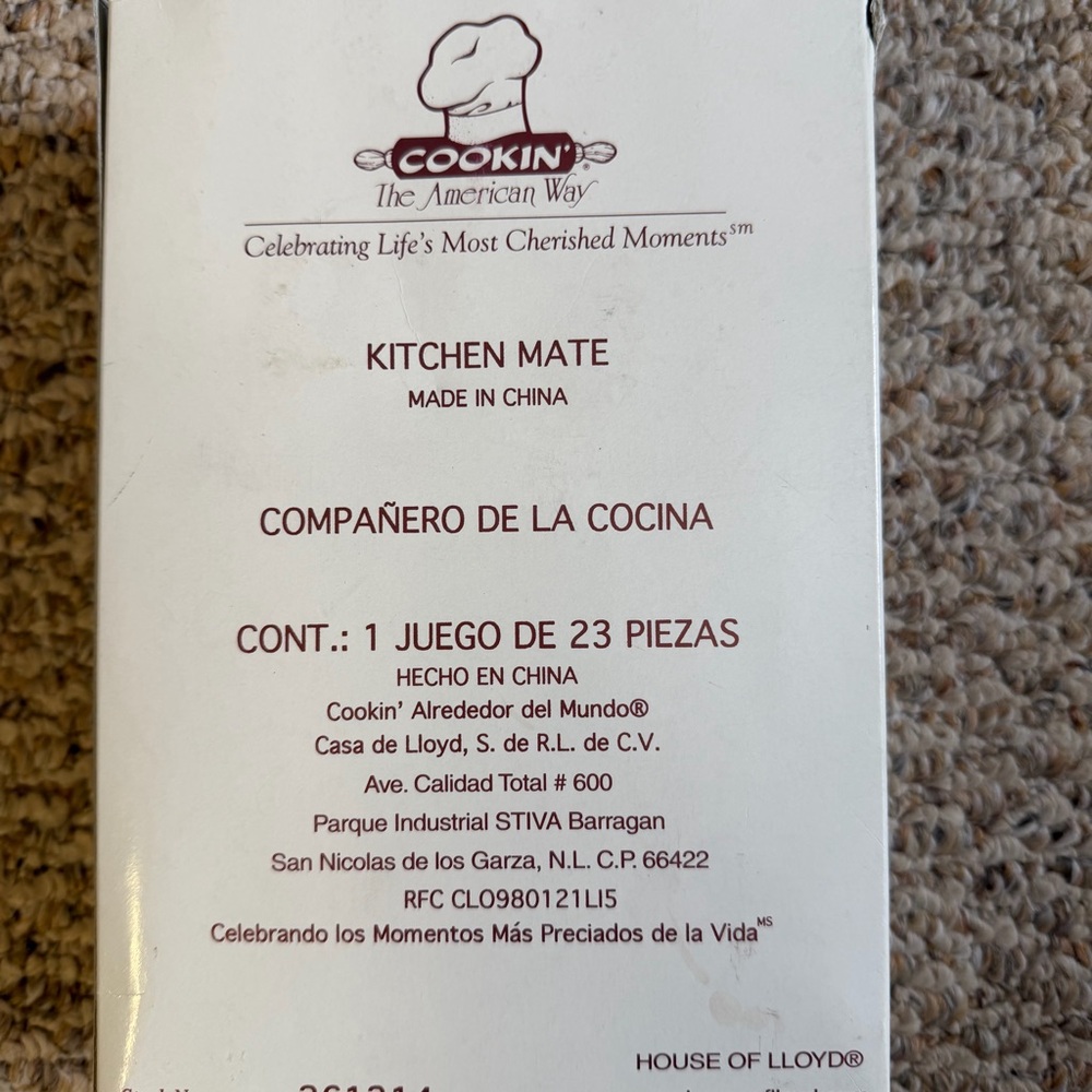 Vintage House of Lloyd Kitchen Mate 23-Piece Cookie Press set